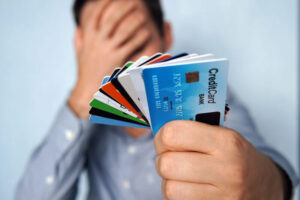 Los Riesgos de los Impagos en Tarjetas de Crédito: Cómo Actuar con Prudencia y la Importancia de un Abogado Especializado.